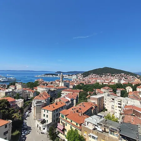 Astonishing View Апартаменты Сплит