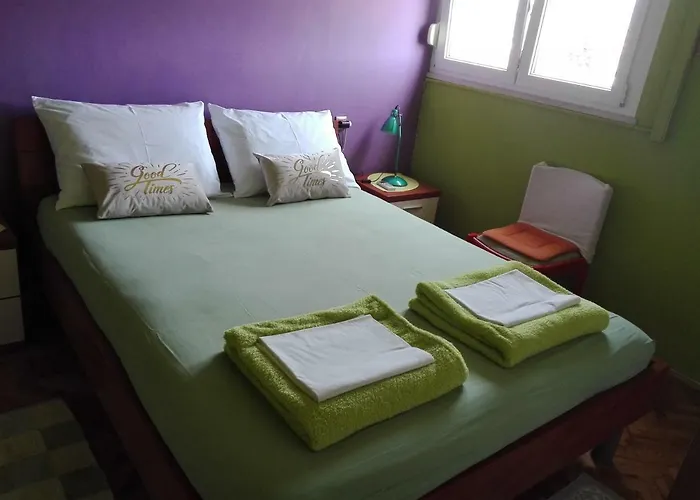 Astonishing View Split